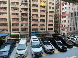 Shek Tong Tsui - Chong Yip Centre Block B 05