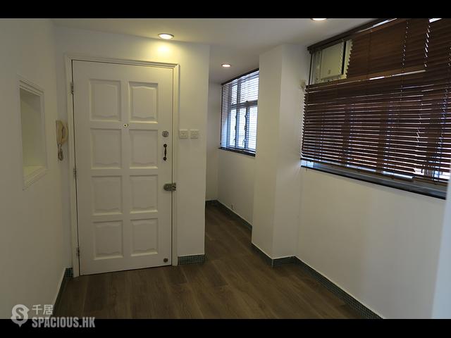 Sai Ying Pun - 1A, High Street 01