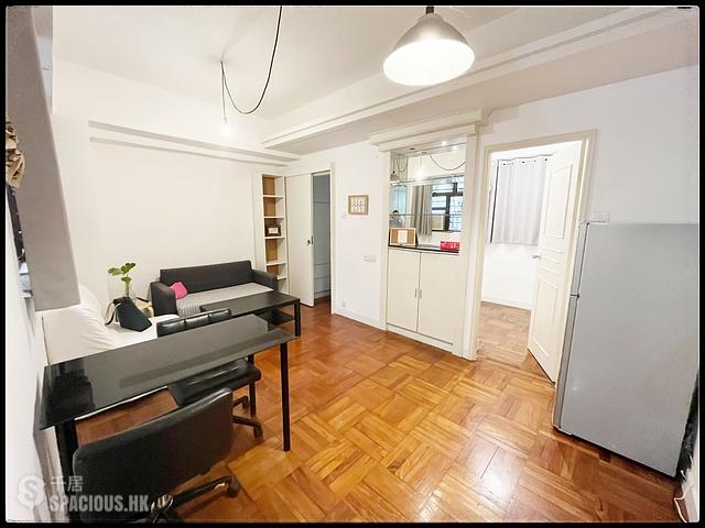 Sai Ying Pun - 226-228, Queen's Road West 01