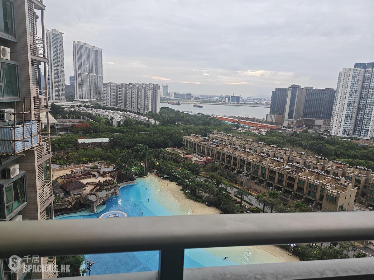 Tung Chung - Caribbean Coast Phase 2 Albany Cove Tower 7 01