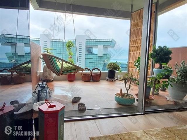 Pok Fu Lam - Baguio Villa Block 48 01