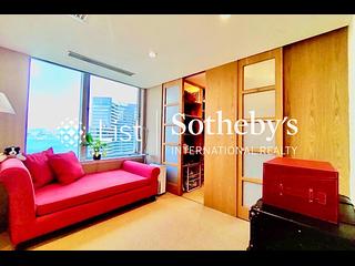 Wan Chai - Convention Plaza Apartments 05