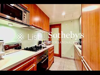 Wan Chai - Convention Plaza Apartments 07