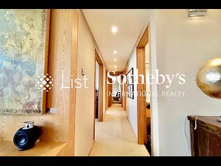 Wan Chai - Convention Plaza Apartments 08