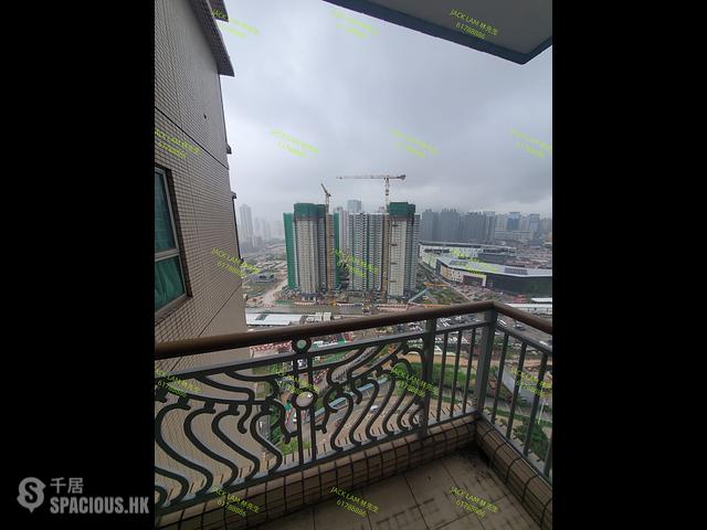 To Kwa Wan - Sky Tower 01