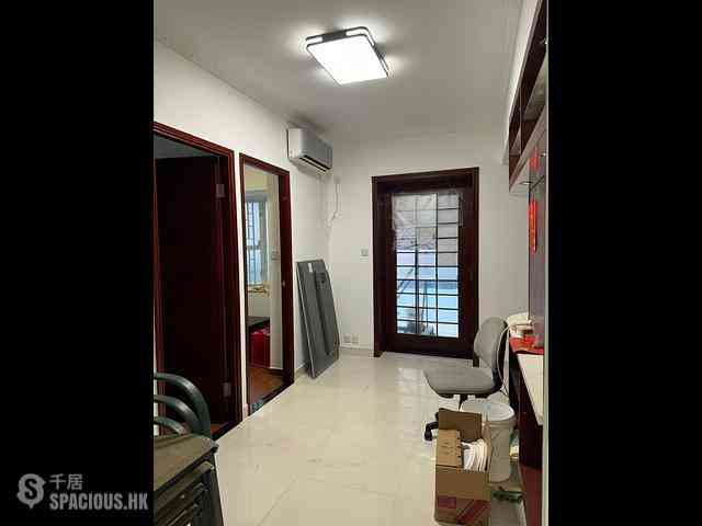 North Point - Yu Wai Mansion 01