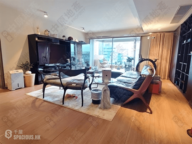 Pok Fu Lam - Baguio Villa Block 48 01