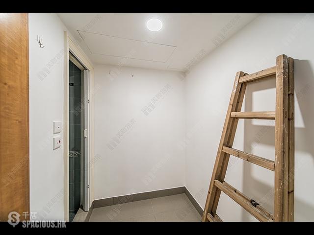 Mid Levels Central - Tavistock II 10