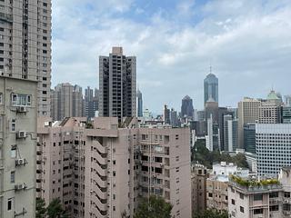 Mid Levels Central - Best View Court Block 66, Macdonnell Road 12