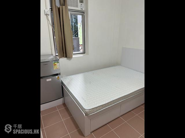 Wan Chai - 240, Queen's Road East 01