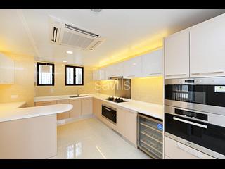 Chung Hom Kok - Coral Villas 05