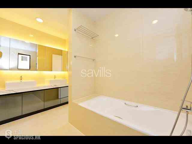 Chung Hom Kok - Coral Villas 07