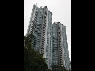 Mid Levels West - 80 Robinson Road 13