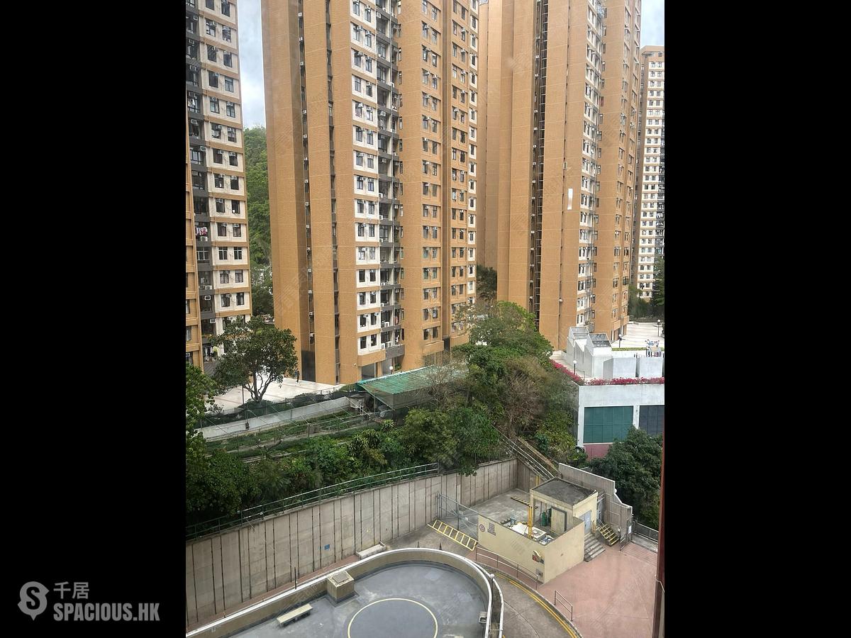 Pok Fu Lam - Pokfulam Gardens Block 3 01