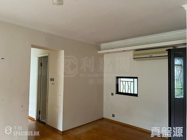 Quarry Bay - Kornhill Block L 01