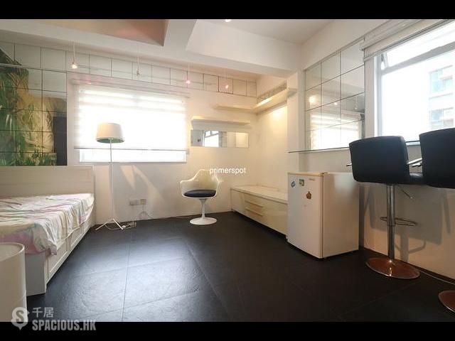Wan Chai - King Sing House 01