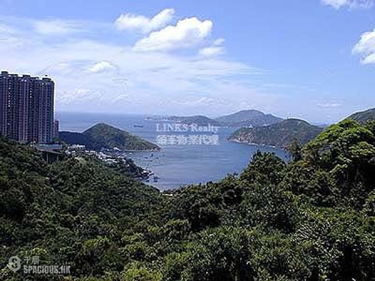 Repulse Bay - Sea Cliff Mansions 01