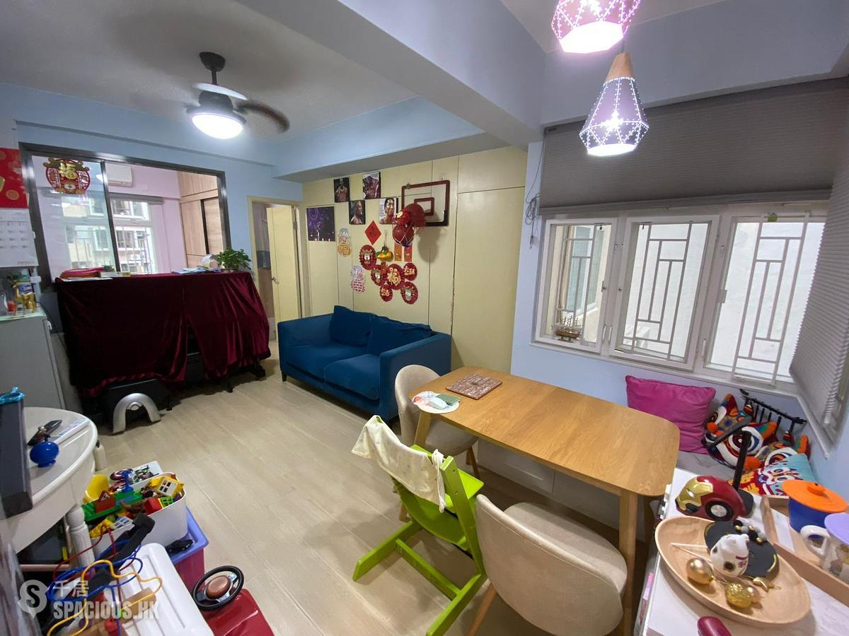 Sai Ying Pun - 49-49A, Bonham Road 01