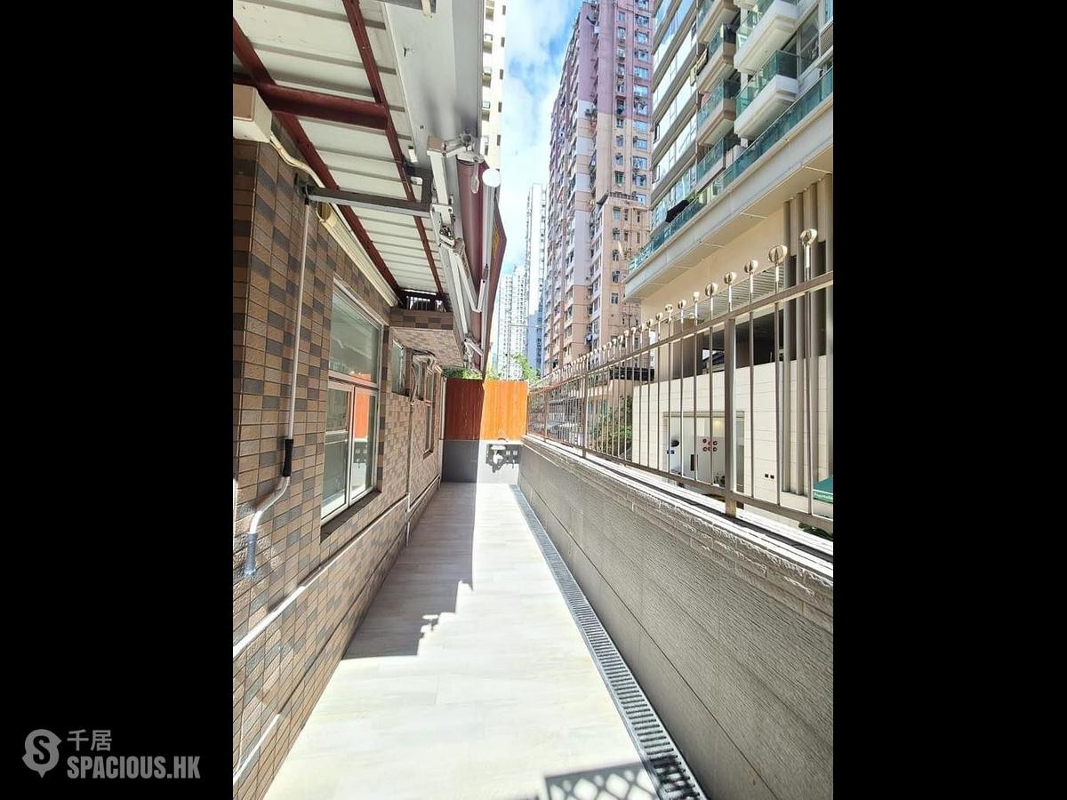 Sai Ying Pun - Yue Sun Mansion 01