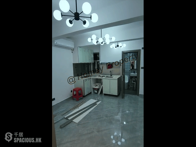 Shek Tong Tsui - 425U-425V, Wing Wah Mansion 01