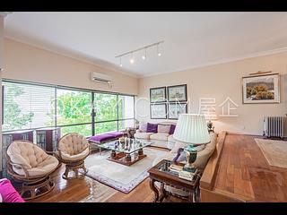 Chung Hom Kok - Coral Villas 03