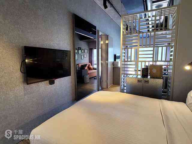 Wong Chuk Hang - Ovolo Southside 01