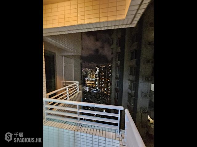 Tai Kok Tsui - Metro Harbour View Phase 2 Block 10 01