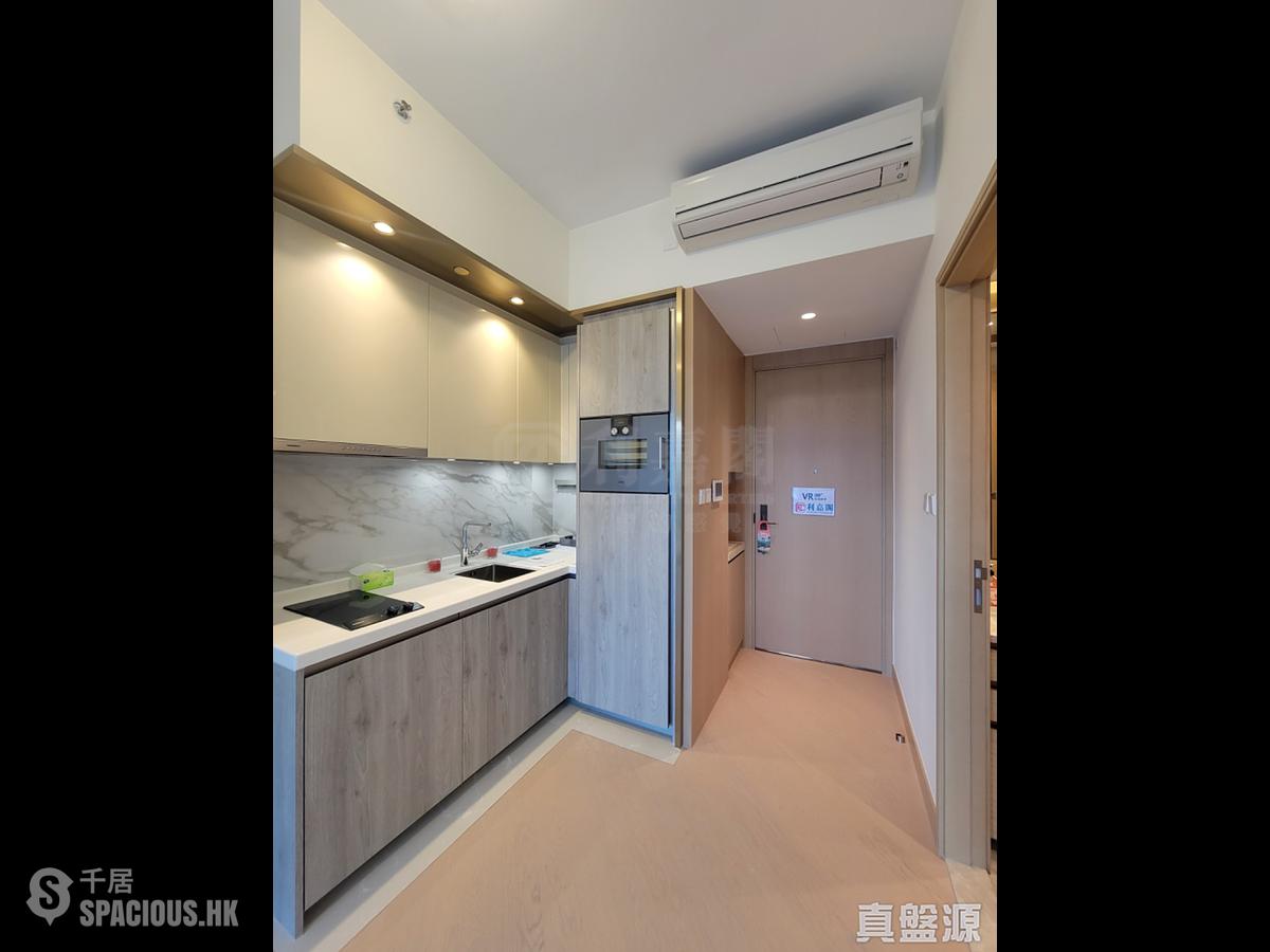 Cheung Sha Wan - Grand Victoria Phase 2 Grand Victoria II Block 3 (Block 3B) 01