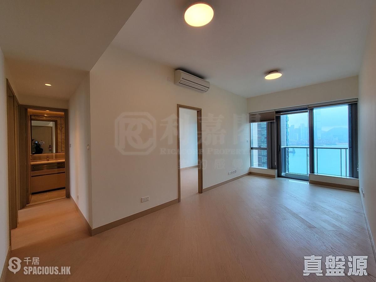 Cheung Sha Wan - Grand Victoria Phase 1 Grand Victoria I Block 2 01