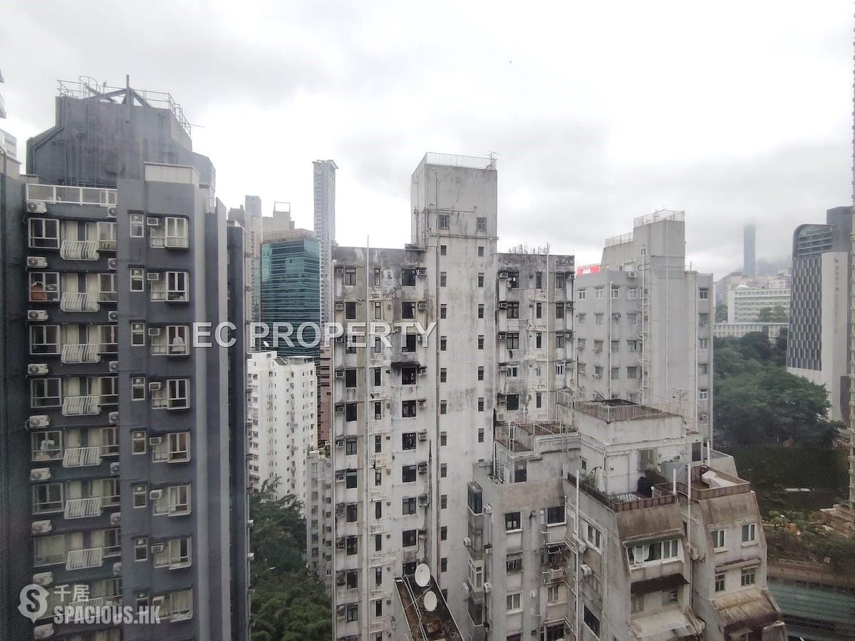 Wan Chai - Luckifast Building 01