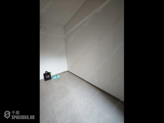 Tai Po Kau - Silicon Hill Phase 1 Greenwood Tower 1 01