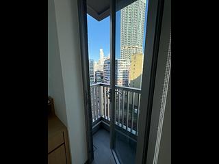 Tai Kok Tsui - L・Living 23 03