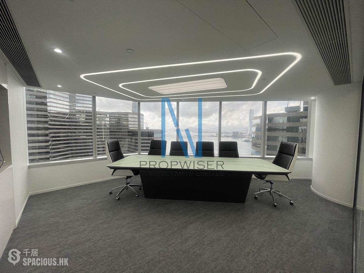 Wan Chai - Convention Plaza Office Tower 01