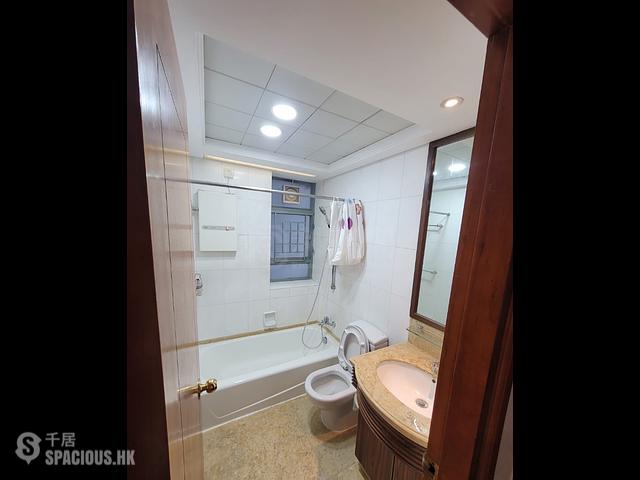 Tung Chung - Tung Chung Crescent Phase 1 Block 3 01