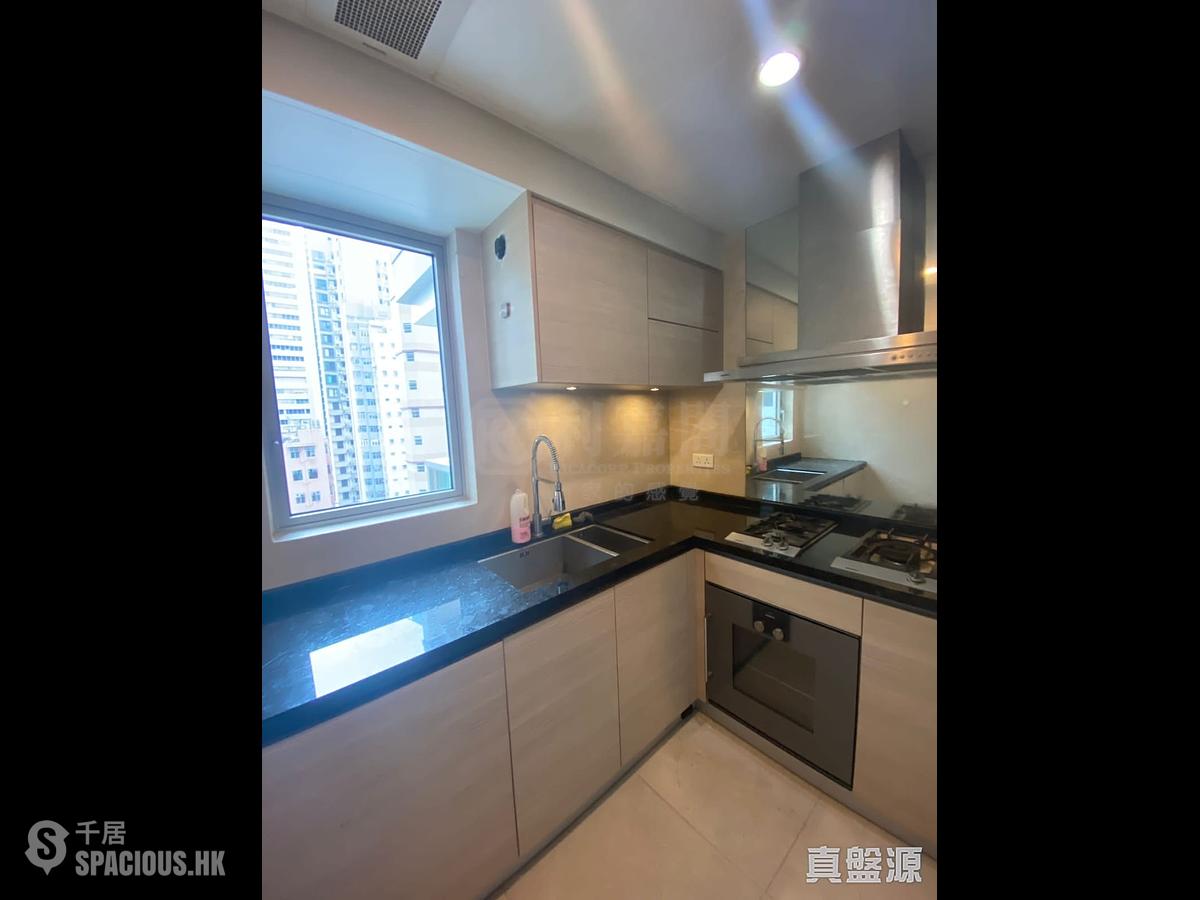 Wan Chai - The Avenue Phase 1 Block 5 01