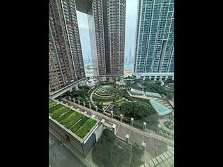 West Kowloon - The Waterfront Phase 2 Block 6 02