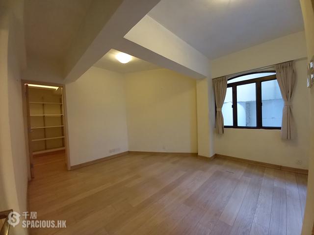 Wan Chai - Fortune Court 01