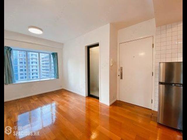 Wan Chai - Hoover Towers Block 1 01