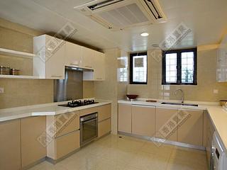 Chung Hom Kok - Coral Villas 06