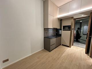 Sai Ying Pun - Des Voeux W Residence 04