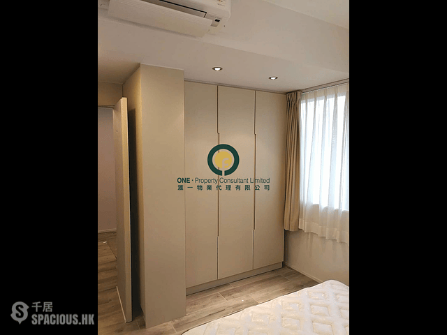 Sai Ying Pun - Koon Wah Building 02