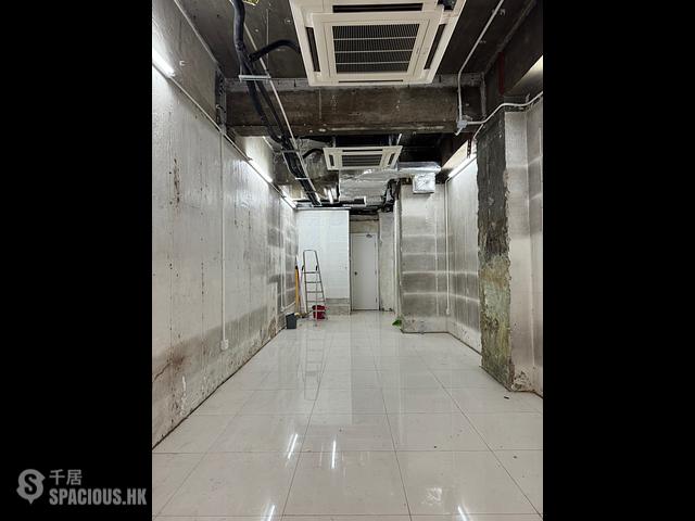 North Point - Luen Wo Apartments 01