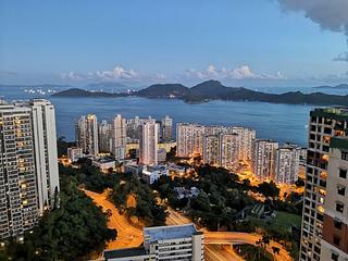 Pok Fu Lam - Pokfulam Gardens Block 4 02