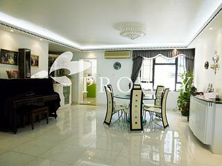 Pok Fu Lam - Baguio Villa Block 46 04