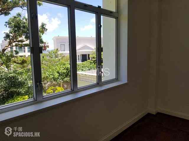Chung Hom Kok - 8-14, Cape Road 07