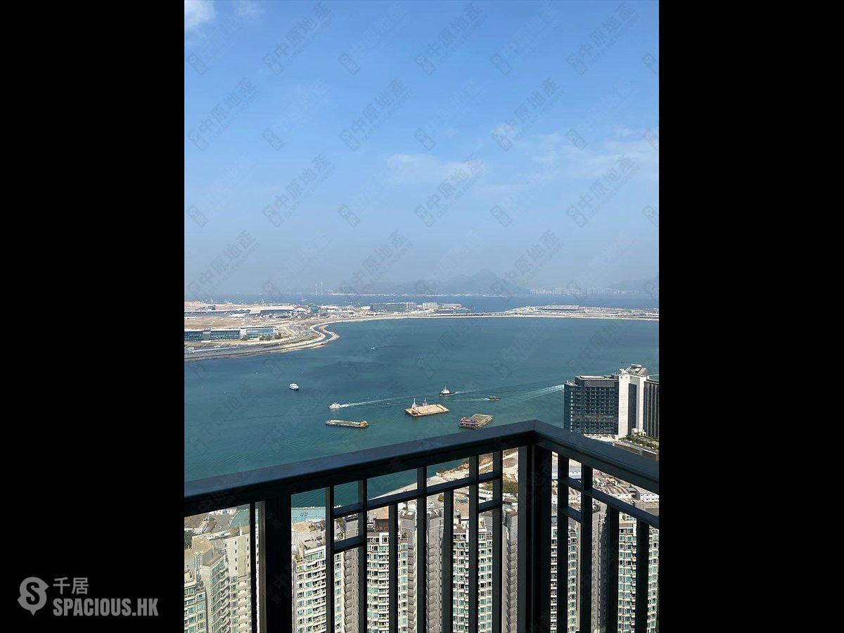 Tung Chung - Coastal Skyline Phase 3 La Rossa 01