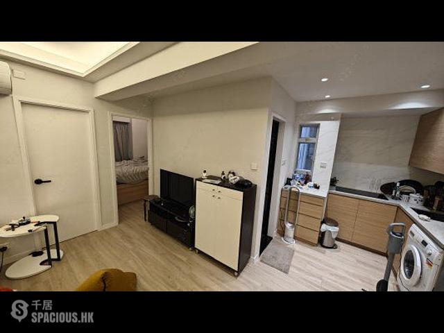 Wan Chai - Tonnochy Towers Block B 01
