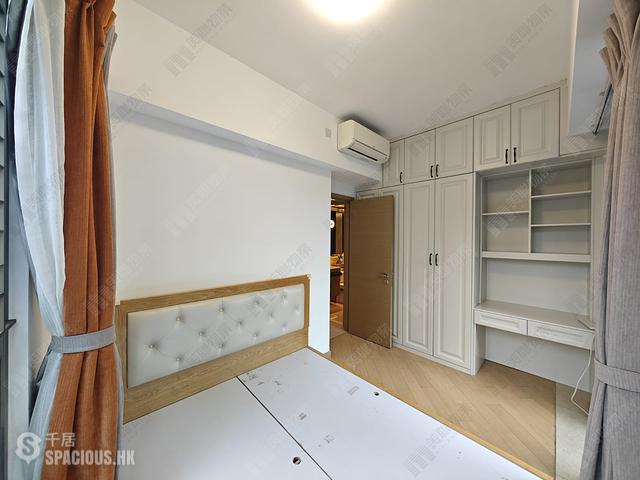 Pak Shek Kok - St Martin Phase 2 Tower 8 01
