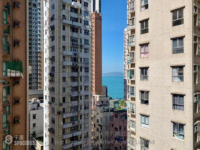 坚尼地城 - 满发大厦 01