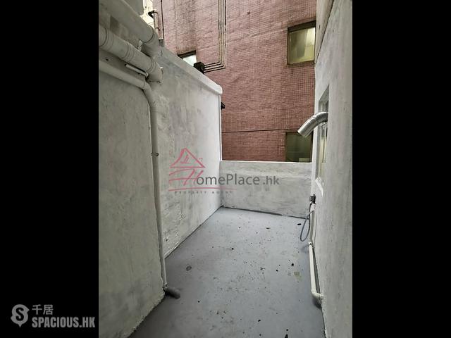 Soho - 9-13, Shelley Street 01